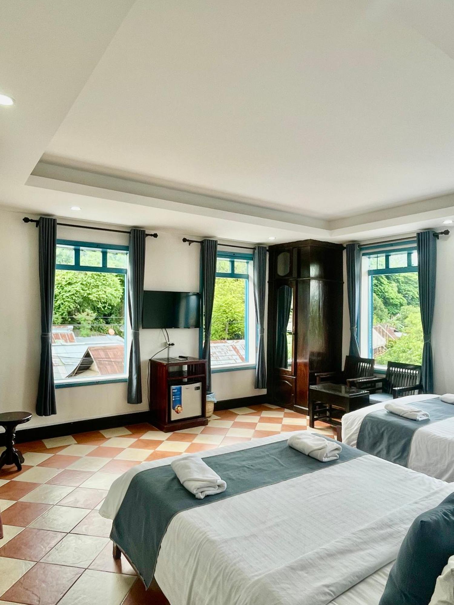 לואנג פרבאנג Villa Merry Lao Ban Aphay מראה חיצוני תמונה