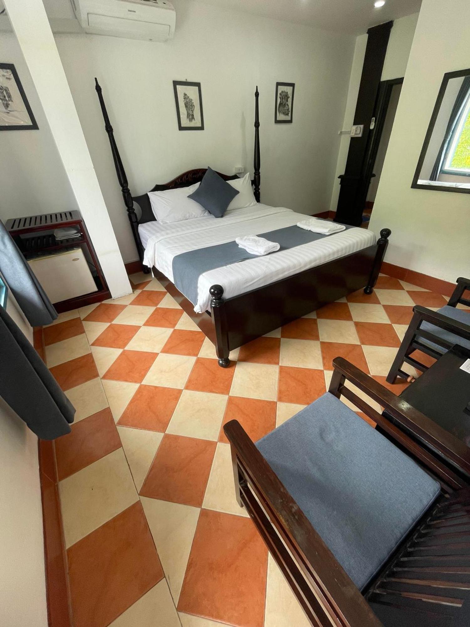 לואנג פרבאנג Villa Merry Lao Ban Aphay מראה חיצוני תמונה