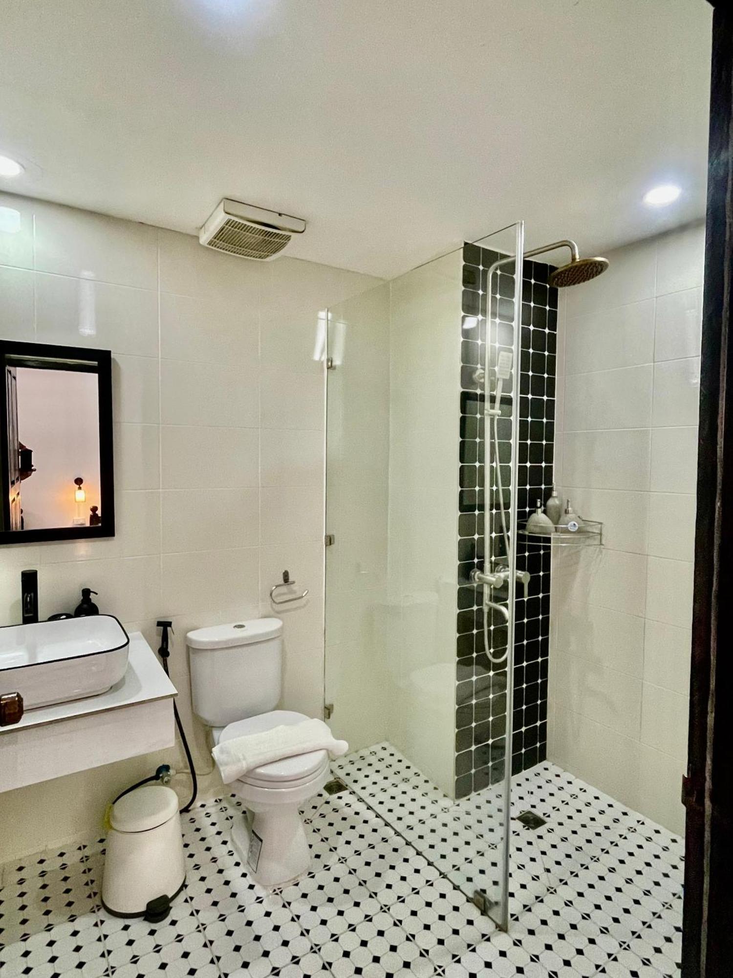 לואנג פרבאנג Villa Merry Lao Ban Aphay מראה חיצוני תמונה